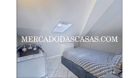 Apartamento T2+1 com Vista Mar na Praia do...