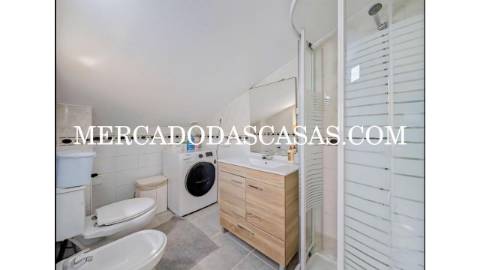 Apartamento T2+1 com Vista Mar na Praia do...