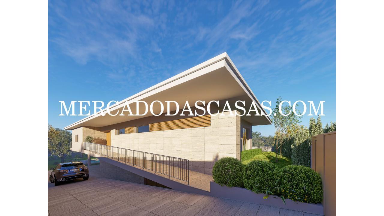 Terreno urbano com 740m2, situado numa...