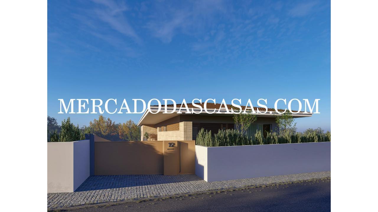 Terreno urbano com 740m2, situado numa...