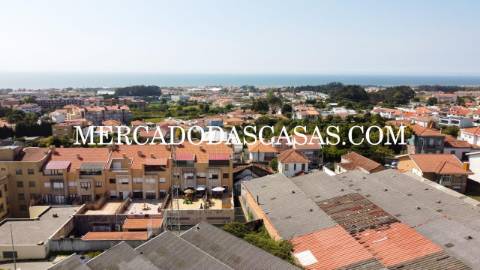 Descubra esta moradia isolada para...