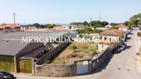 Descubra esta moradia isolada para...