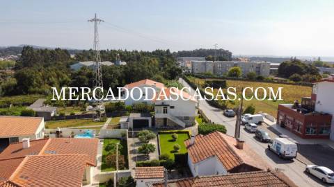 Descubra esta moradia isolada para...