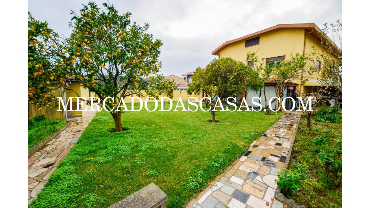 Moradia T4 + s&oacute;t&atilde;o localizada em...