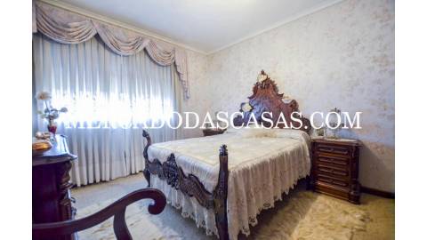 Moradia T4 + s&oacute;t&atilde;o localizada em...