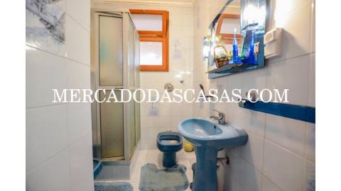 Moradia T4 + s&oacute;t&atilde;o localizada em...