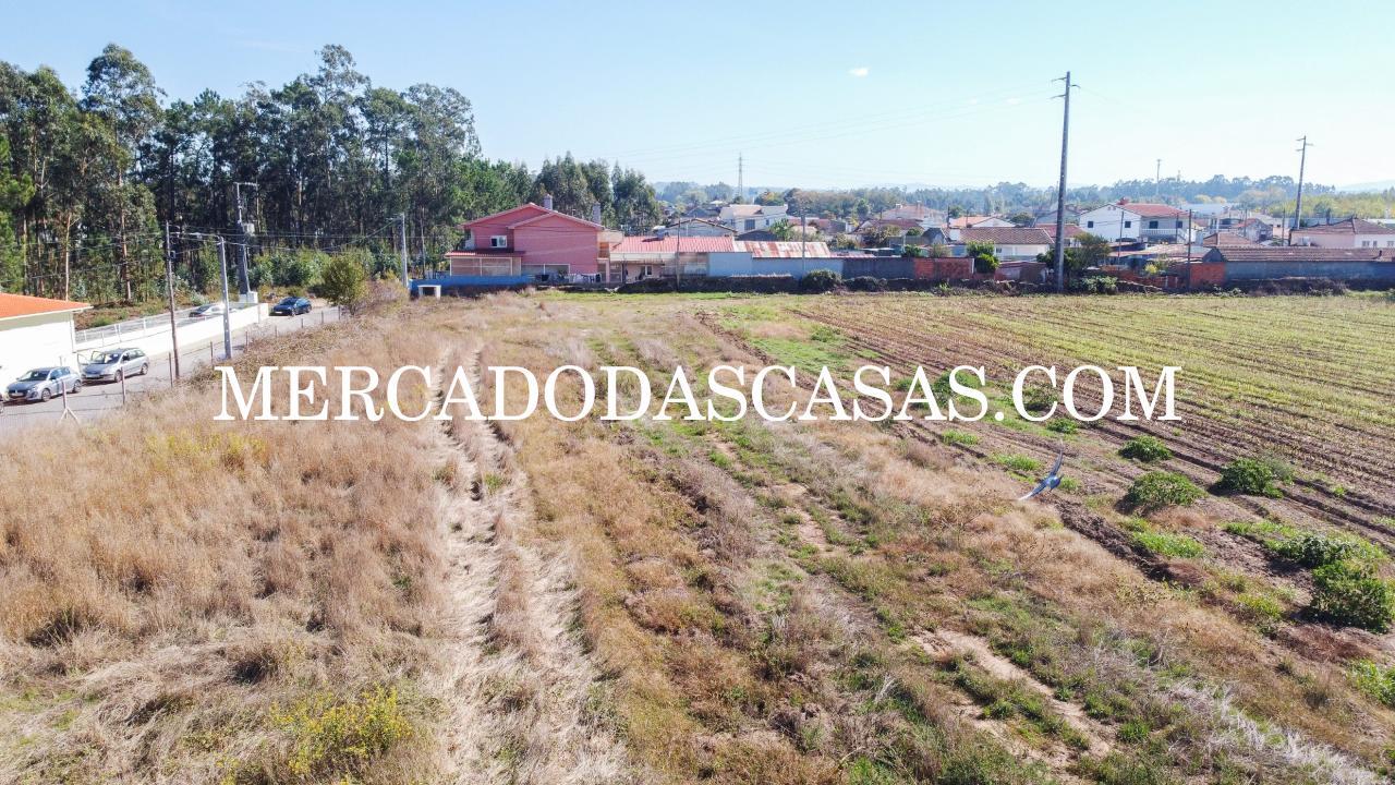 Terreno com artigo rústico e urbano 
 Ao...