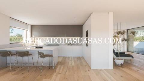 Moradia Isolada com Piscina - Frente à Ria de...