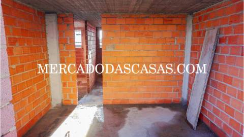 Moradia Isolada com Piscina - Frente à Ria de...