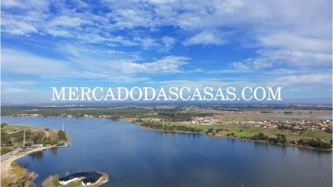 Moradia Isolada com Piscina - Frente à Ria de...