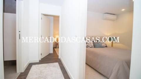 Apartamento T2, com bastante luz natural e...