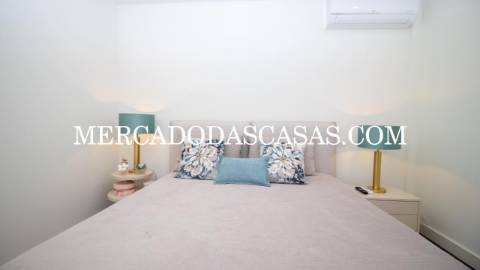 Apartamento T2, com bastante luz natural e...