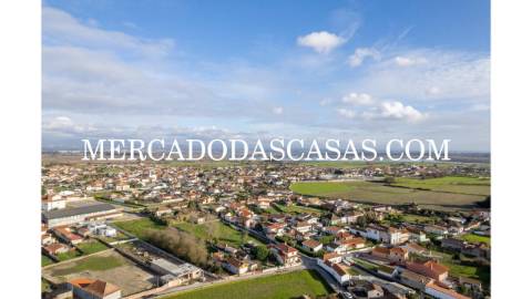 Terreno rústico murado localizado na Murtosa,...