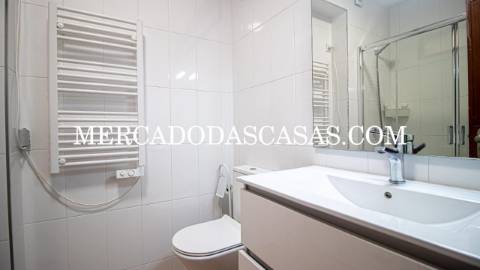 T3 Renovado c/ Garagem &ndash; Centro de Sta...