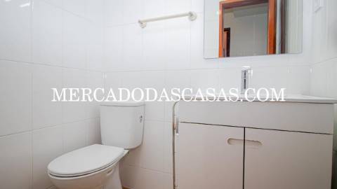 T3 Renovado c/ Garagem &ndash; Centro de Sta...