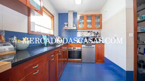 Moradia T3 Geminada em Nogueira da Regedoura com...