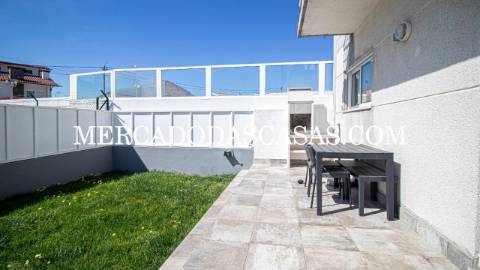 Moradia T3 Geminada em Nogueira da Regedoura com...