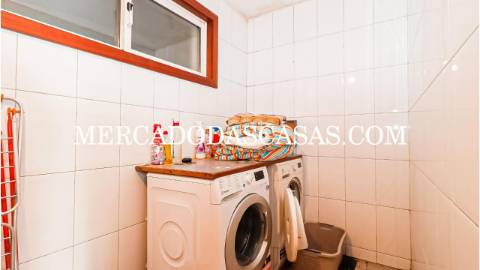 Moradia T3 Geminada em Nogueira da Regedoura com...