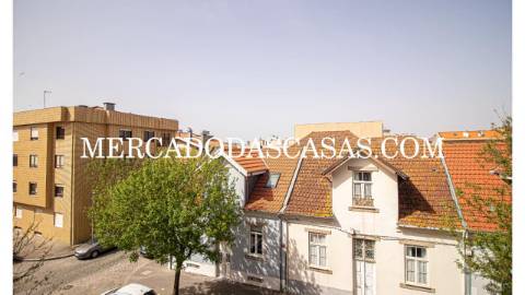 EXCLUSIVO 
 Apartamento T2 no Centro de Espinho...