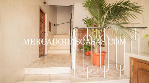 EXCLUSIVO 
 Apartamento T2 no Centro de Espinho...