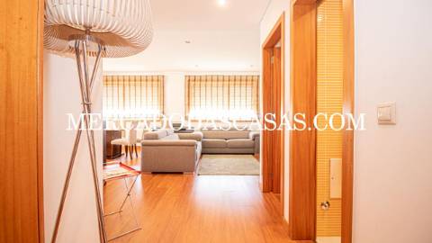 EXCLUSIVO 
 Apartamento T3 último andar, com...