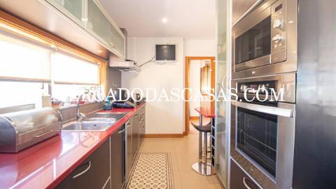 EXCLUSIVO 
 Apartamento T3 último andar, com...
