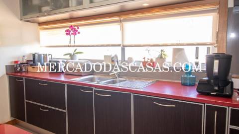 EXCLUSIVO 
 Apartamento T3 último andar, com...