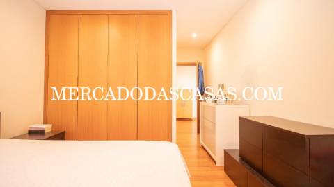 EXCLUSIVO 
 Apartamento T3 último andar, com...