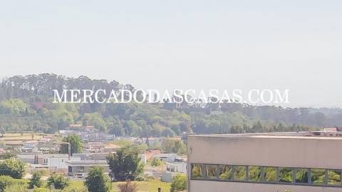 EXCLUSIVO 
 Apartamento T3 último andar, com...