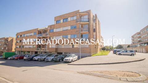 EXCLUSIVO 
 Apartamento T3 último andar, com...