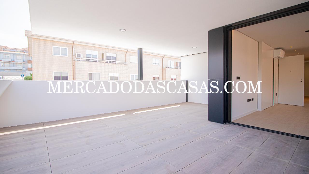 Apartamento T4, grandes áreas e excelência...