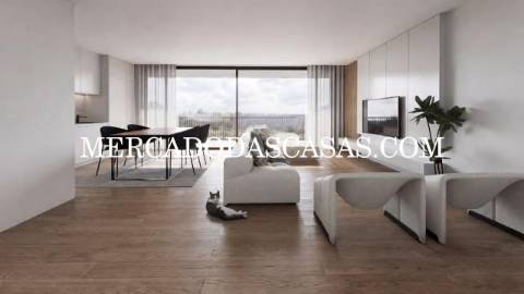 Apartamento T2, Poente (Piscina)
 Condomínio...