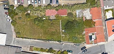 Terreno urbano, com área total de 2000m2 na Ajuda