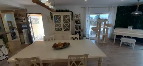 Quinta com moradia T3 e com piscina na Terrugem