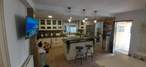 Quinta com moradia T3 e com piscina na Terrugem