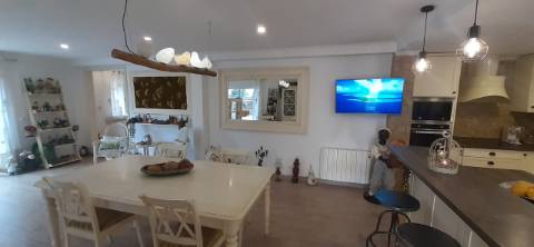 Quinta com moradia T3 e com piscina na Terrugem