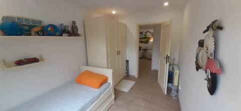 Quinta com moradia T3 e com piscina na Terrugem