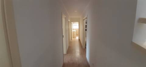 Quinta com moradia T3 e com piscina na Terrugem