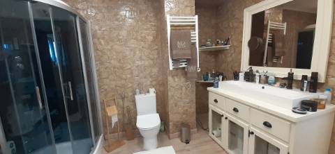 Quinta com moradia T3 e com piscina na Terrugem