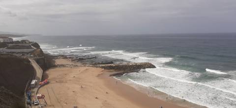 Moradia geminada T4 Remodelada na Bela Vila da Ericeira