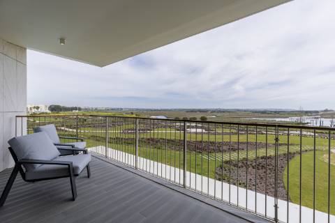 **Apartamento T3 Exclusivo à Venda no Empreendimento Bayline em Armação de Pêra**