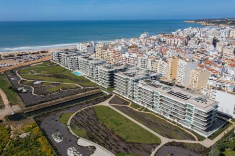 **Apartamento T3 Exclusivo à Venda no Empreendimento Bayline em Armação de Pêra**