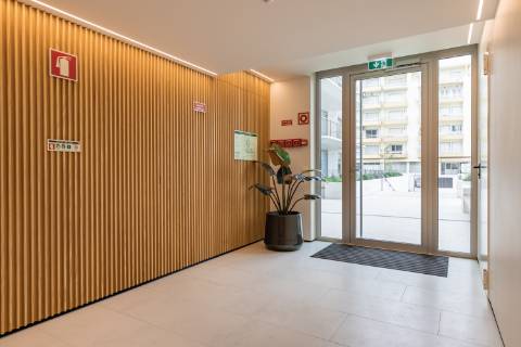 **Apartamento T3 Exclusivo à Venda no Empreendimento Bayline em Armação de Pêra**