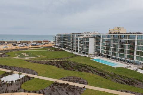 **Apartamento T3 Exclusivo à Venda no Empreendimento Bayline em Armação de Pêra**