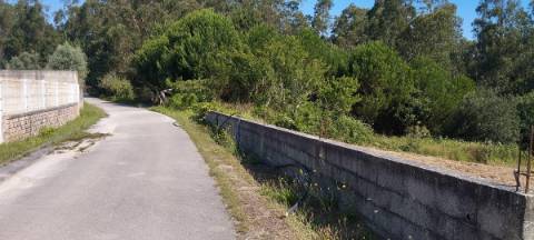 Terreno com viabilidade de construção local muito calmo