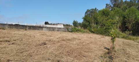 Terreno com viabilidade de construção local muito calmo