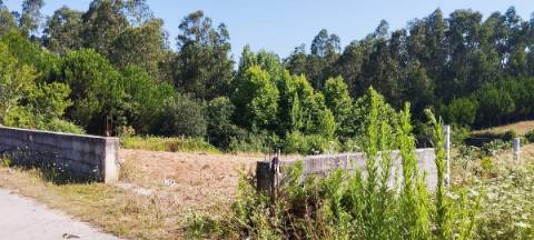 Terreno com viabilidade de construção local muito calmo