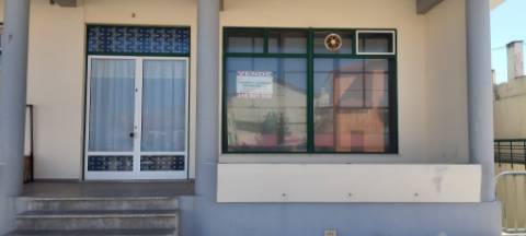 Café/Bar / Salão de jogos para venda em conjunto na praia.