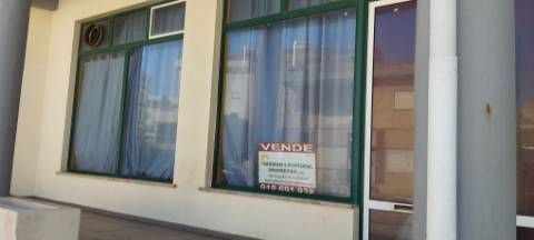 Café/Bar / Salão de jogos para venda em conjunto na praia.