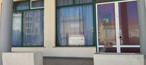 Café/Bar / Salão de jogos para venda em conjunto na praia.